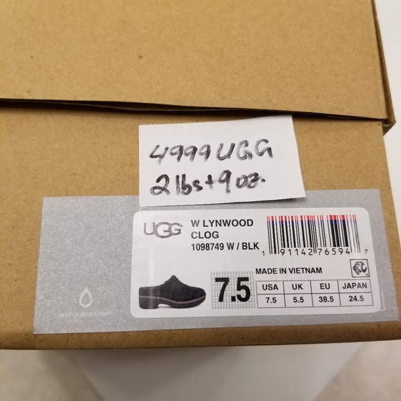 UGG W Lynwood water resistant black suede sheep skin clogs 7.5 100% authentic - Picture 16 of 16